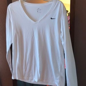 Nike women’s size large dri-fit long sleeve